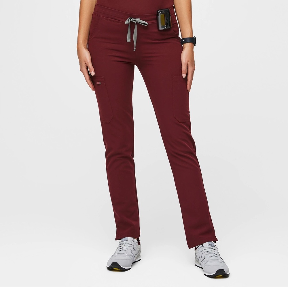 Figs Yola Skinny Scrub Pant in Maroon size Medium Tall